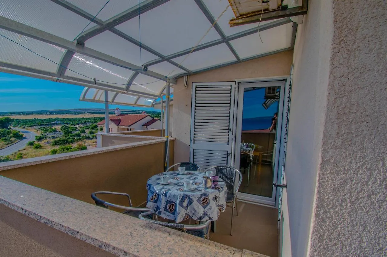 Apartments Big & View In Kosljun, Island Pag  Kosljun