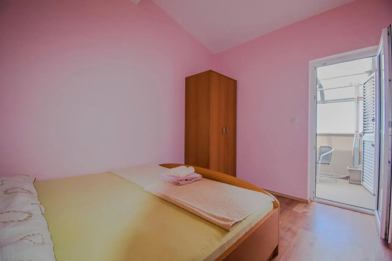 Apartments Big & View In Kosljun, Island Pag