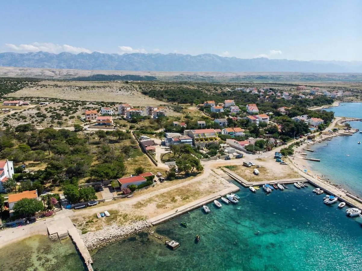 Apartments Big & View In Kosljun, Island Pag Kosljun