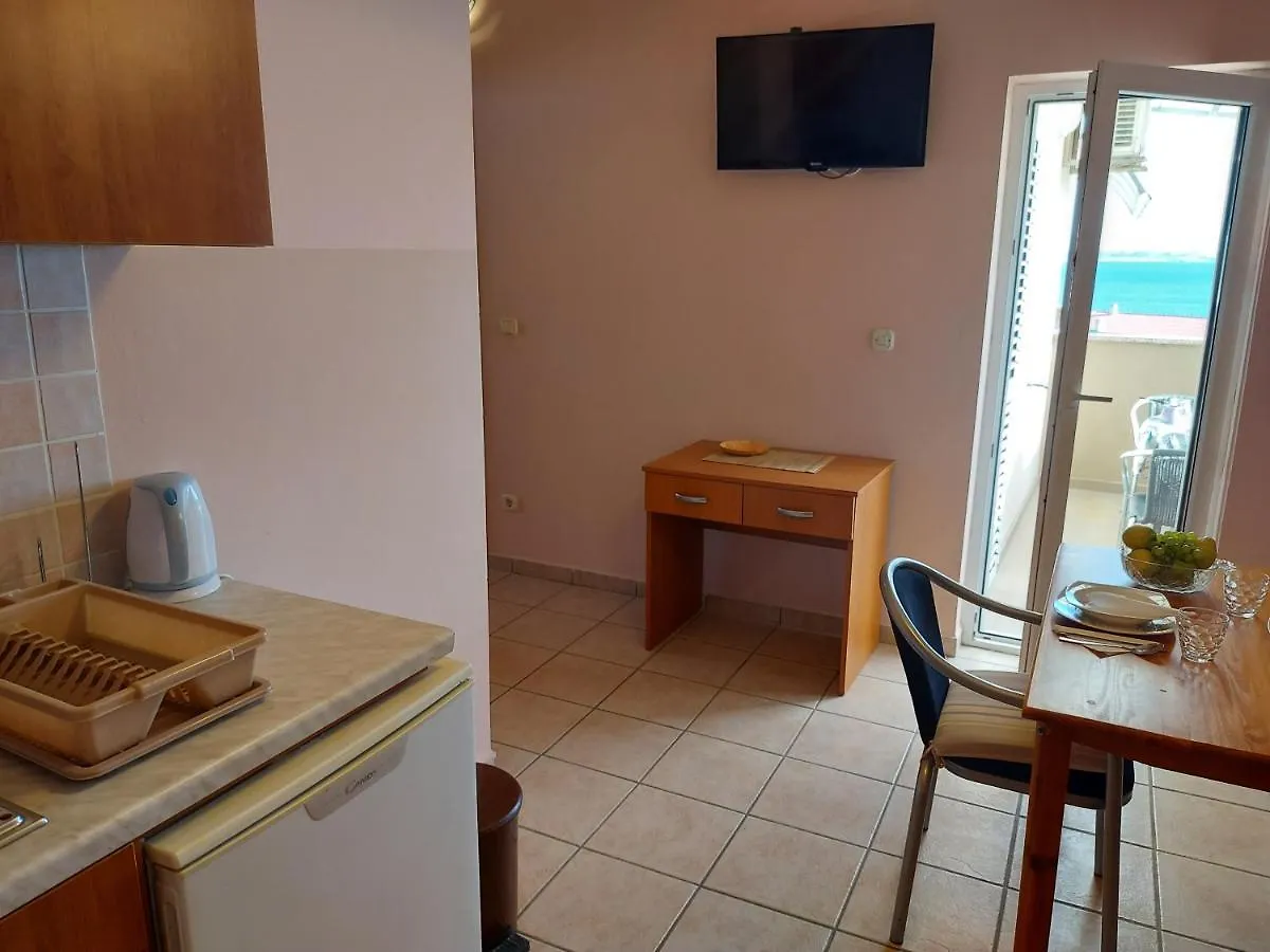 Apartments Big & View In Kosljun, Island Pag