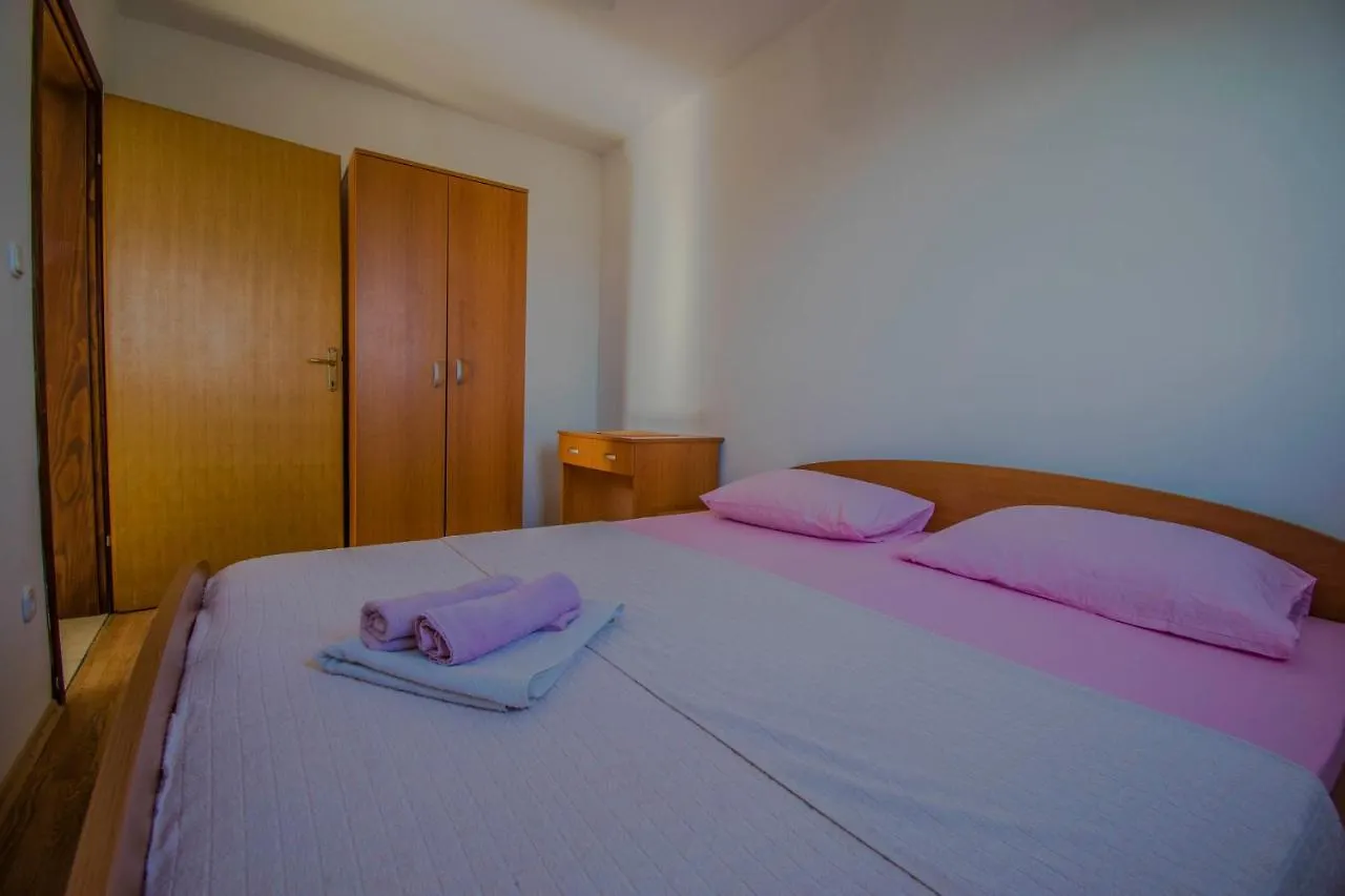 Apartments Big & View In Kosljun, Island Pag Croatia